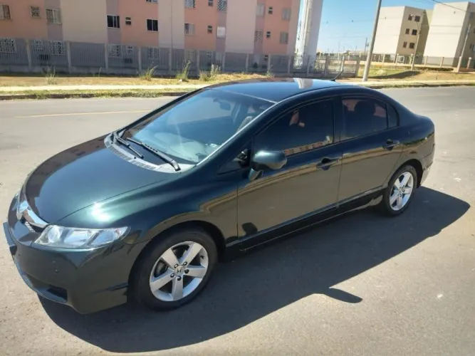 Honda Civic Sedan LXS 1.8/1.8 Flex 16V Aut. 4P 2010