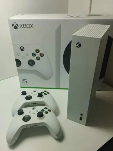XBOX SERIE S, COMPLETO CAIXA, ACESSORIOS, 2 CONTROLES - ACEITO CARTAO ATE 12X