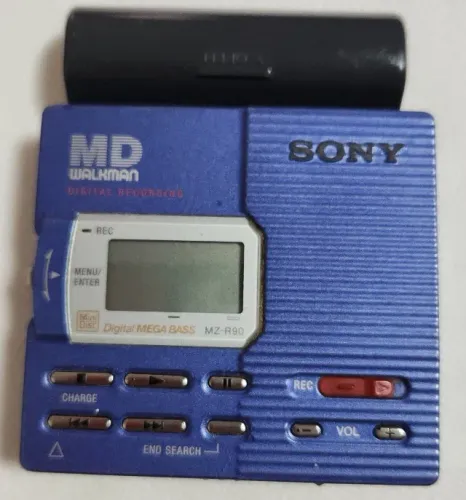 MD Walkman Sony MZ-R90