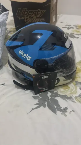 Capacete infantil novo