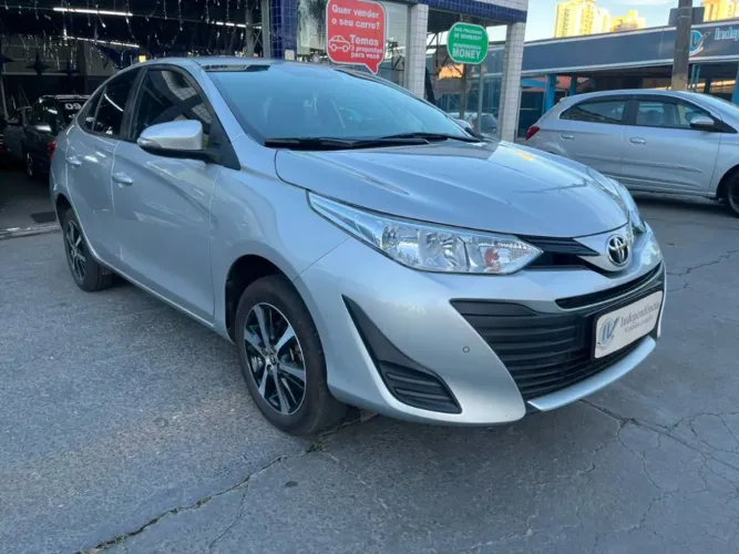 Toyota Yaris XL Live Sedan 1.5 Flex 16V 4P AUT 2021