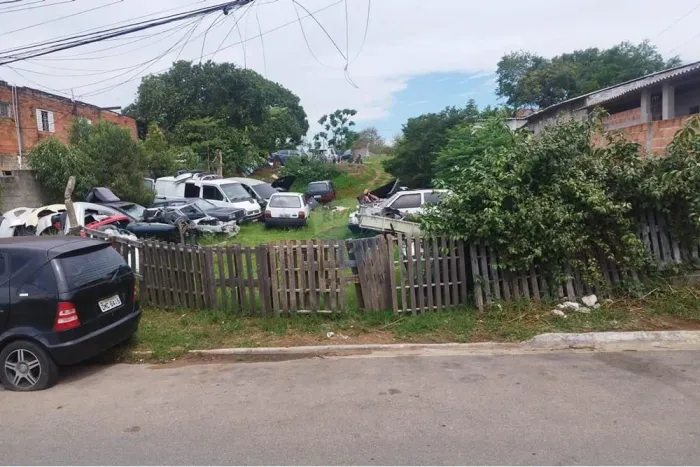 Oportunidade Única! Terreno Amplo no Santa Hermínia  Aceita Carro + Parcelamento Mensal!