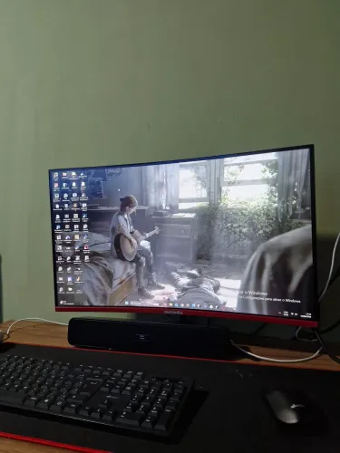 Monitor Concórdia 27" Curvo 100Hz Full HD - Excelente Estado