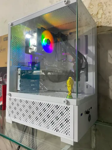 Pc gamer rx 580 + xeon 1230v2