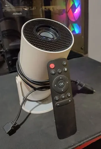 Projetor Magcubic HY300
