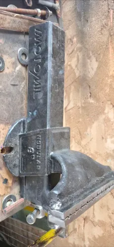 Morsa de bancada Motomil N8 Parcelo 4X sem acréscimo