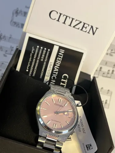 Relógio NOVO Citizen Tsuyosa Automático de Aço Inoxidável com Mostrador Rosa - Salmão