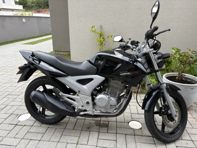 Honda twister CBX 250