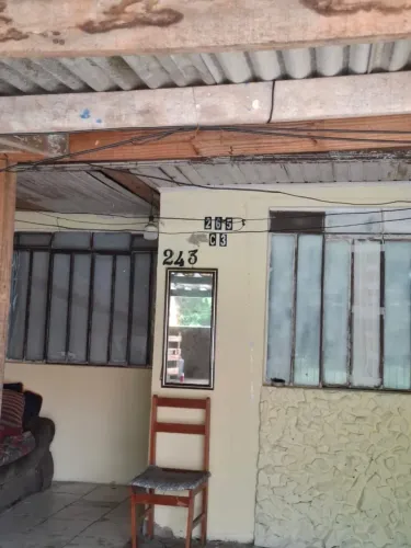 Casa com 2 Quarto(s) e 1 banheiro(s) para Alugar, 50 m² por R$ 1200 / Mês