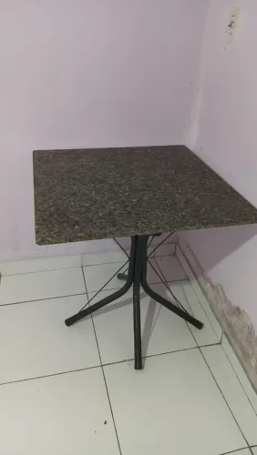 Mesa de granito