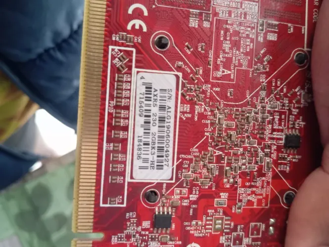 Placa de video R5 230 2gb e gt 1030 2gb gddr5, troco por outra placa de video