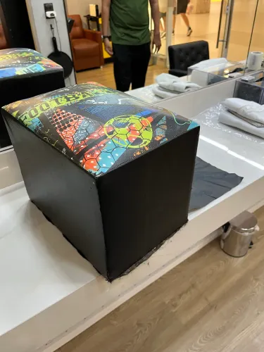 Cadeira de barbeiro / banco kids R$40