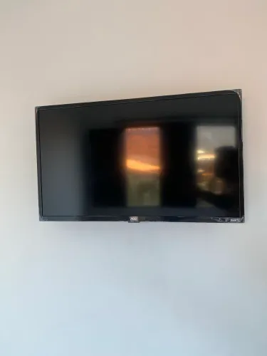 TV AOC Smart Roku de 32 