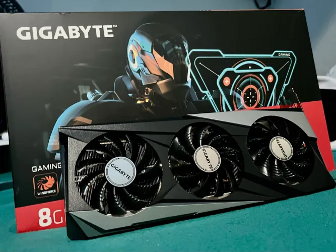 Placa de vídeo RX 7600