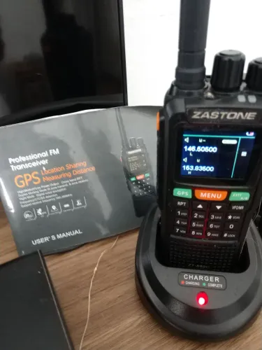 Rádio Zastone ZT889G