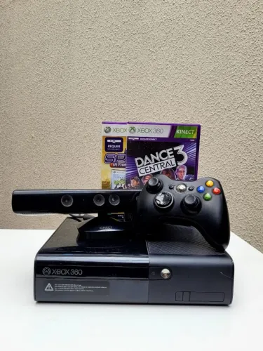Xbox 360 Super Slim 4GB + Kinect + 1 Controle + 2 Jogos Físicos (4GB) - Original Anatel
