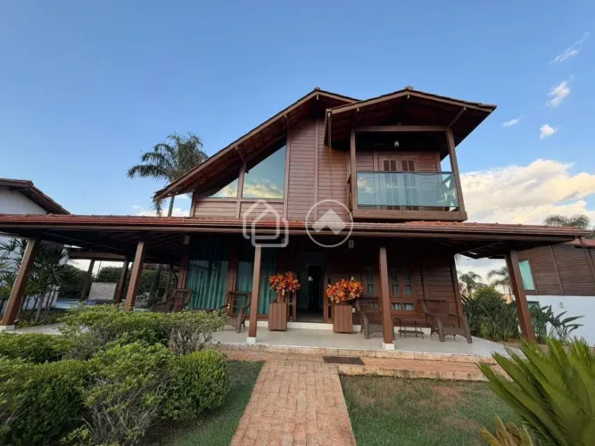 Casa em Condomínio Villa Bella Itabirito, MG | 6 quartos, frente, pronta para morar