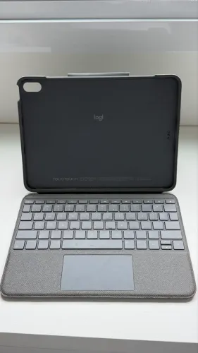 Teclado para iPad 11 polegadas (leia a legenda) Logitech 