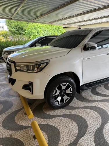 Toyota Hilux CD SRX 4X4 2.8 TDI 16V Diesel Aut. 2019