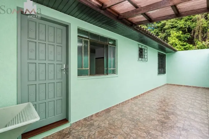 Casa com 1 dormitório para alugar, 50 m² por R$ 1.300/mês+Taxas - Pinheirinho - Curitiba/P