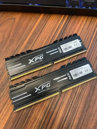 XPG ADATA Memória RAM 32GB DDR4 (2x16GB)
