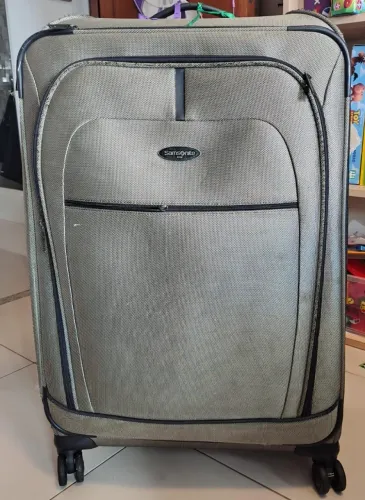 Mala Samsonite Tecido Cor Cinza Liso C/ Rodas 360° (Usado)