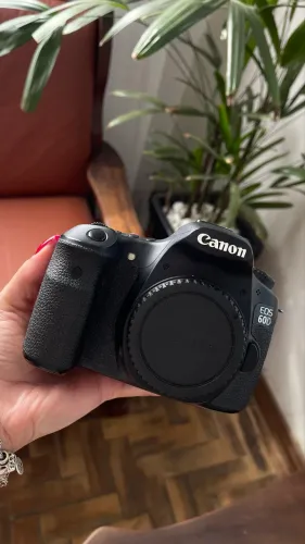 Canon EOS 60D - na caixa - todos os acessórios 