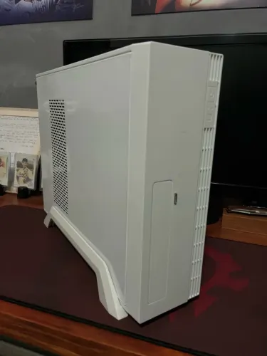PC de entrada montado - RX 6400 + Athlon 3000G + 8GB DDR4