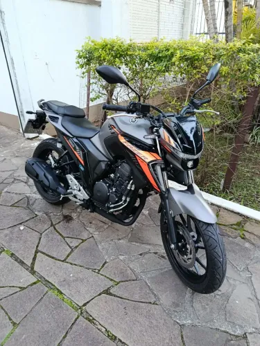 Yamaha fz25 ABS zerada baixo km aceito trocas
