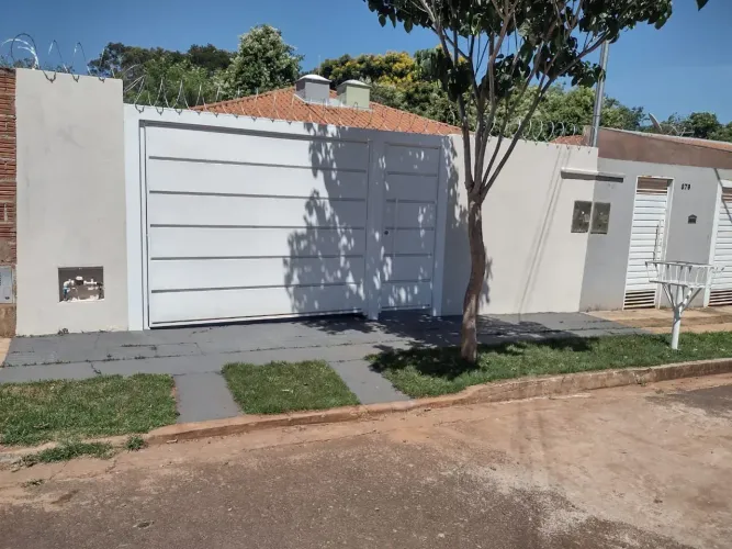 CASA TERREA A VENDA NO JD LOS ANGELES