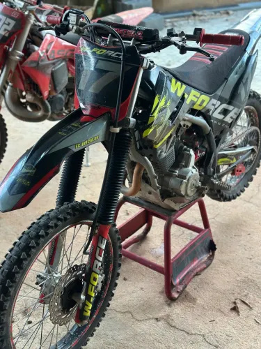CRF 250F 2021 PREPARADA