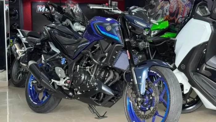 MT 03 NA COR AZUL ANO 2023/2024