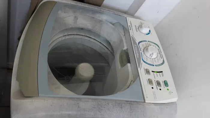 Vendo máquina de lavar roupa 