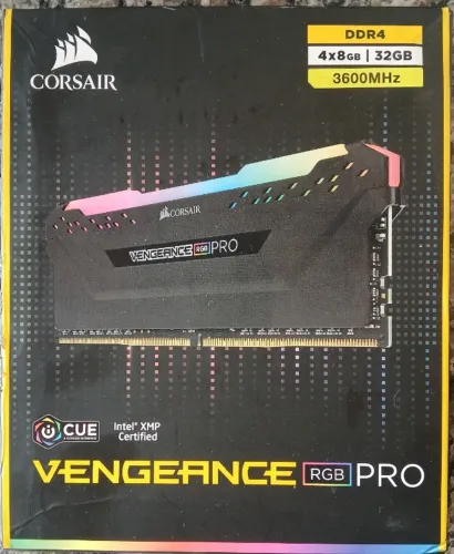 Memória Ram Corsair Vengeance PRO RGB 32 GB(4x8) 3600 MHz CL 16 NOVA