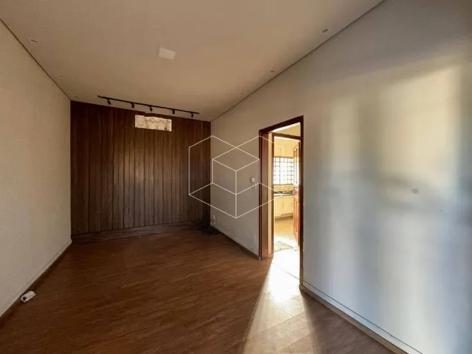 Casa com 3 dormitórios para alugar, 150 m² por R$ 2.000,00/mês - Vila Brasil - Jaú/SP
