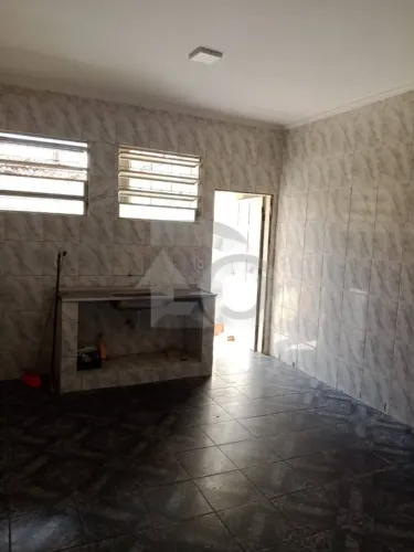 Ponto Comercial no Bairro Farolândia com 540m², 13 Banheiros e 3 Garagens