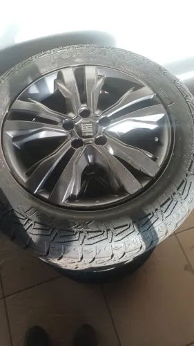 Pneus montados