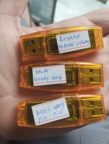Lote 3 Pendrives para Nintendo Wii U (No estado)<br>