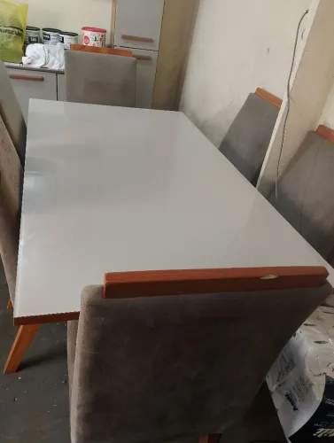 Mesa 6 cadeiras