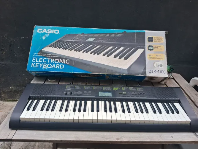 Teclado Electronic Keyboard CTK -1100