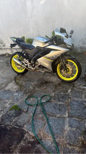 R15
