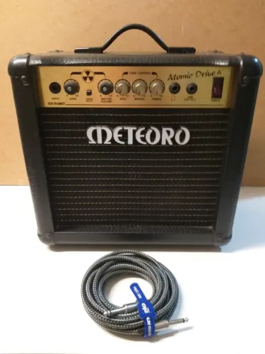 Meteoro Atomic Drive 60W e 1 Cabo P10 com 6 Metros (novo)