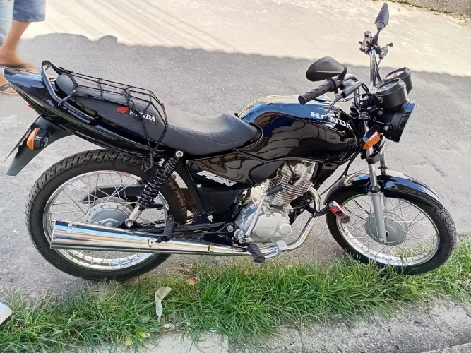 Vendo fan 2007 bem conserva somente venda
