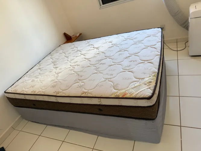 Cama tamanho casal