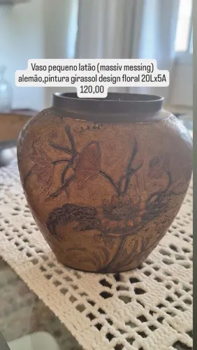 Vaso latão pequeno antigo