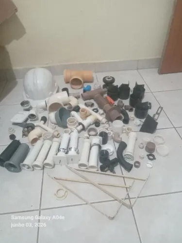 Conecsao de agua pe de cama e de armaria e etc pra vender ligeiro 120 conto tel *7