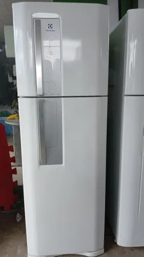 Vende-se Geladeira Eletrolux Duplex Frost Free