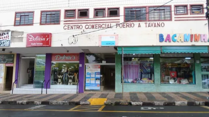 Salão comercial para locação no centro em Cosmópolis.