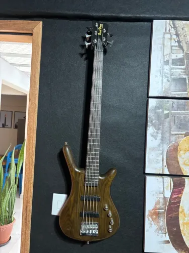 Baixo RockBass Corvette 5 cordas warick