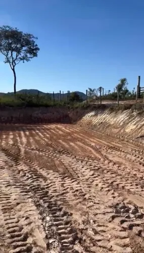 VENDO LOTE EM TAQUARAÇU DE MINAS